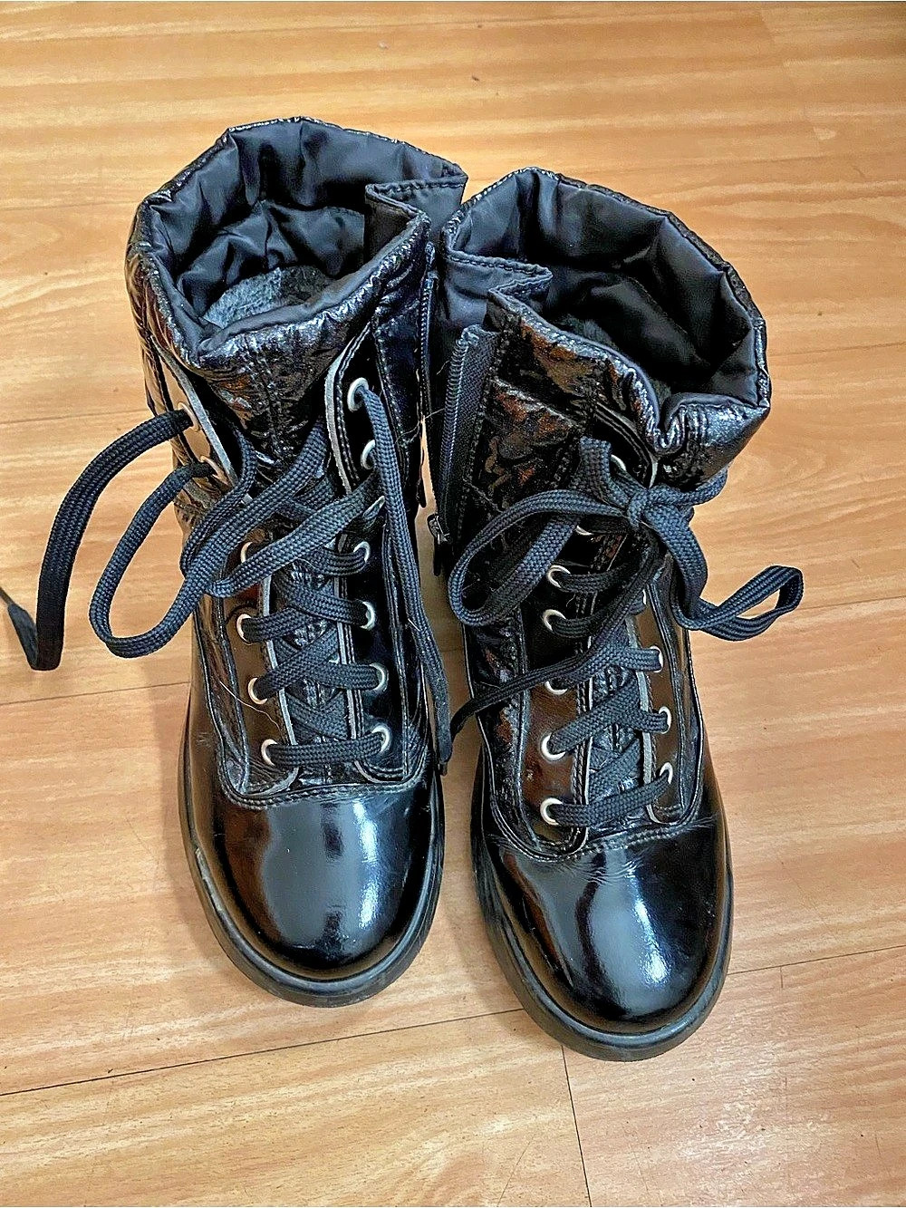 Olang Black Patent Leather Winter Boots Lace-Up Side Zip Size 38